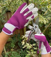 Load image into Gallery viewer, Ladies Leather Gardening Glove &amp; Secateurs Set - Perfect Garden Gift
