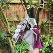 Load image into Gallery viewer, Petal Power Ladies Gardening Glove &amp; Ratchet Pruner Secateurs (Great for weaker hands) Set.
